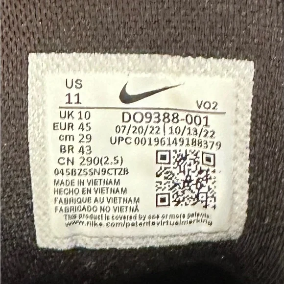 Nike Black and Gray Metcon 8 Flyease Shoes - Picture 6 of 7